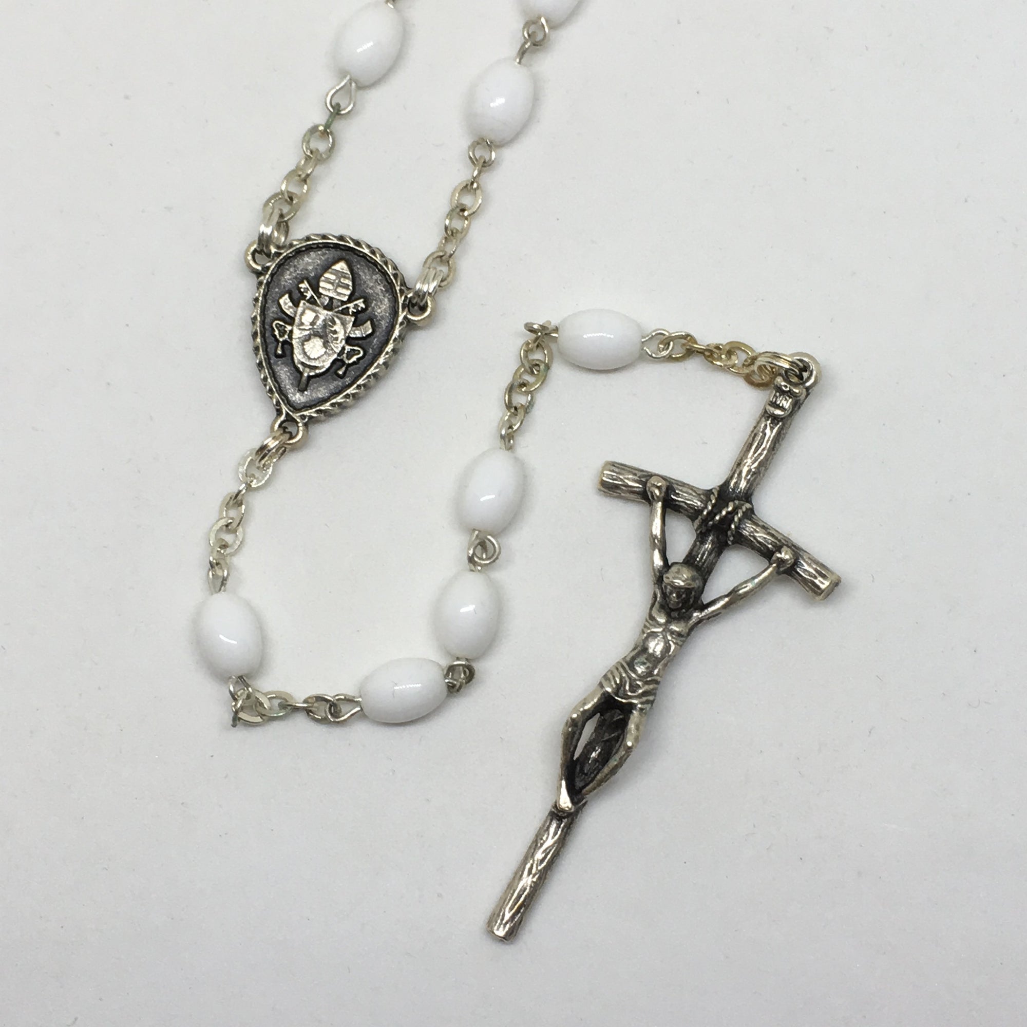 Pope Benedict XVI Rosary, Successors to Saint Peter Collection